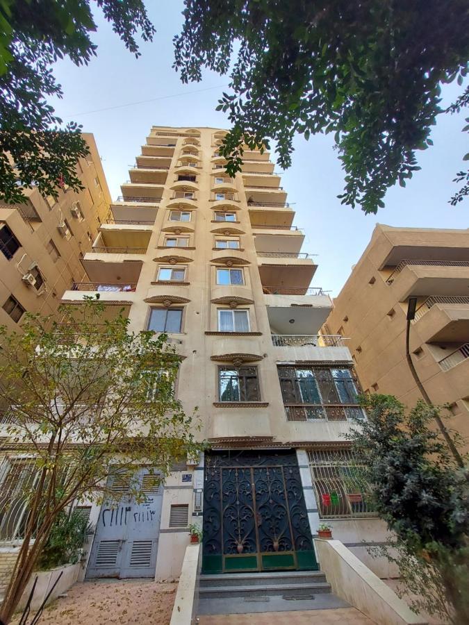 Al Moayad Near To Genina Mall, Abbas Al Akkad *